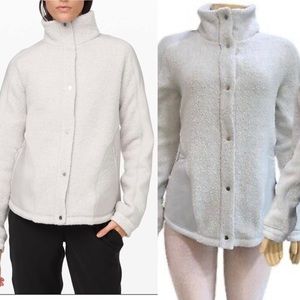 Lululemon go cozy jacket sz 10 grey